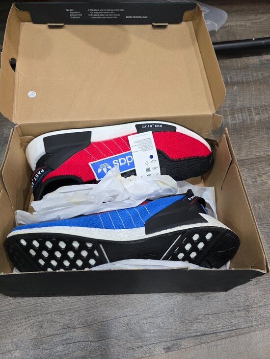 NEW! Men\'s Adidas NMD_R1 V2 Black/Blue/Red \'Logo Patch Size 11 main image 11